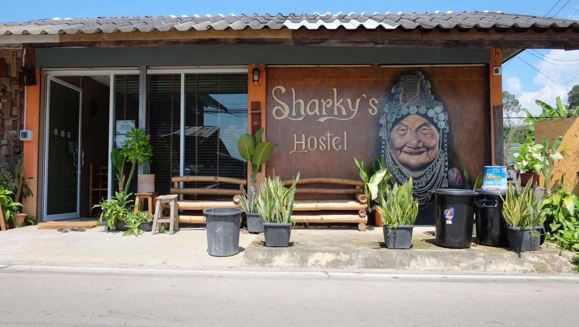 Sharky'S Hostel Пай Экстерьер фото