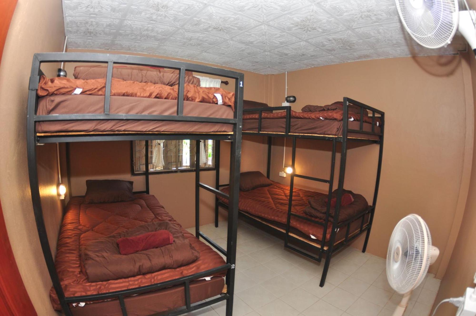 Sharky'S Hostel Пай Экстерьер фото